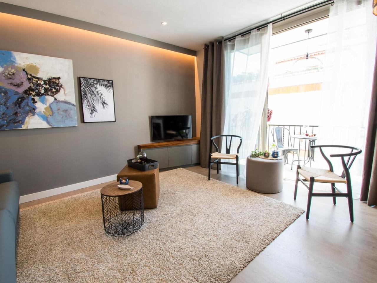 Sitges Spaces Seaside Beach Flat- 4 Bedroom, 2 Bathroom, Terrace, Near Beach 2