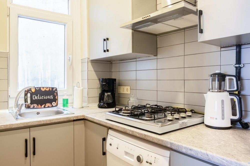 Flat Near Harem Shore in Uskudar 1