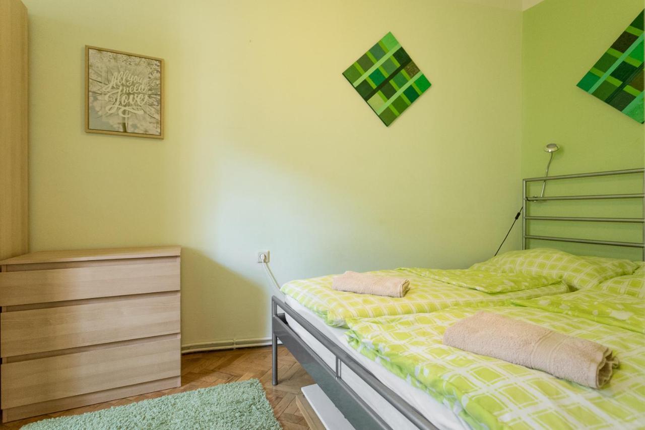 Cozy And Quiet Flat - 12 Min To Center 2