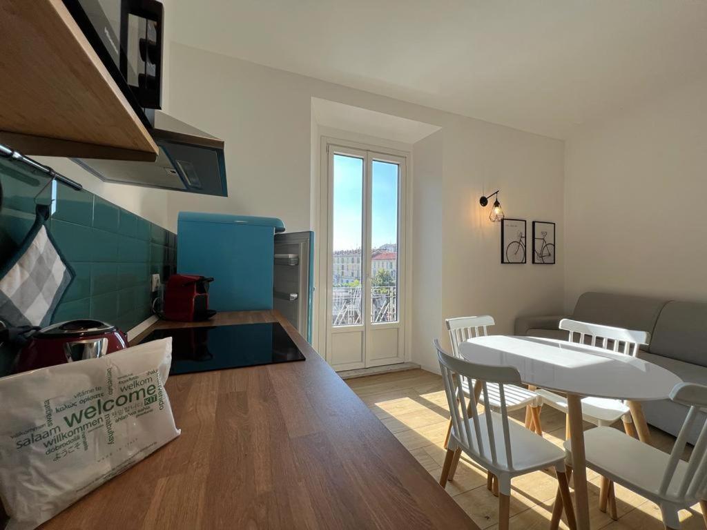 Kibilu - Piazzale Baiamonti - Brera - Centro Citta - Isola