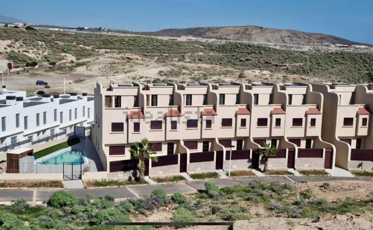 Chalet Adosado El Medano 2