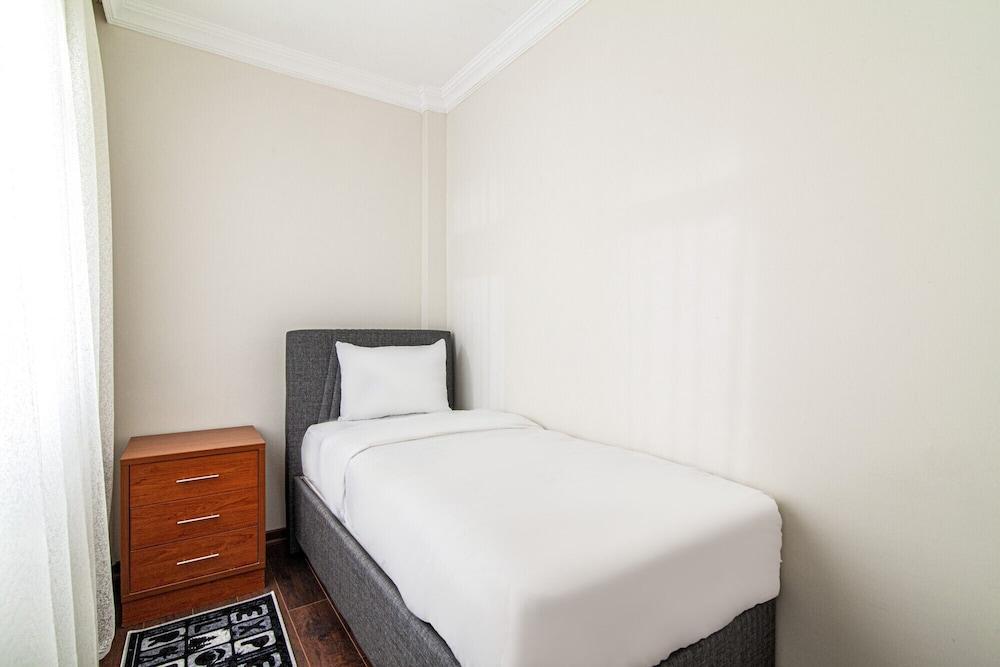 Comfy Flat with Balcony in Uskudar