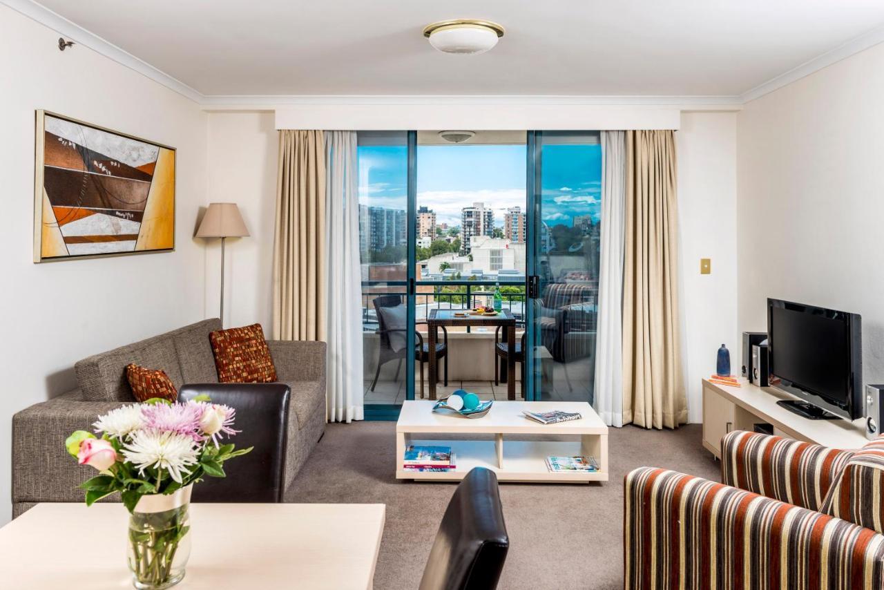 Oaks Sydney Castlereagh Suites