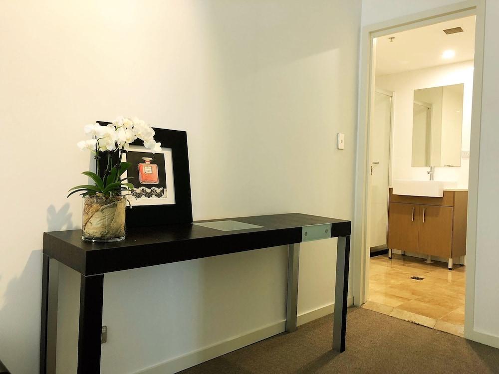 Tower Suite World Tower 2