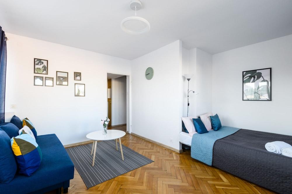 Zgoda 13 Apartment 2