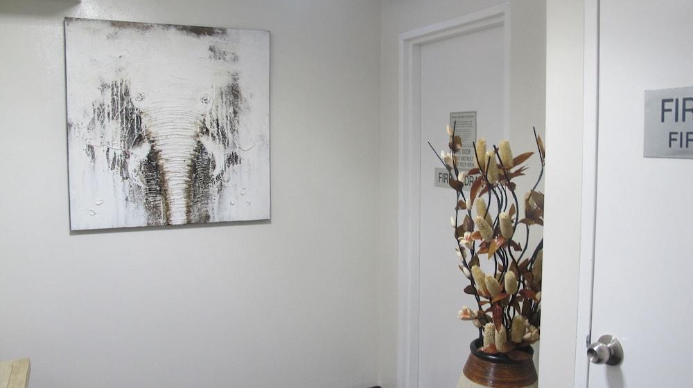 Sleek Apartment Unit 87 2