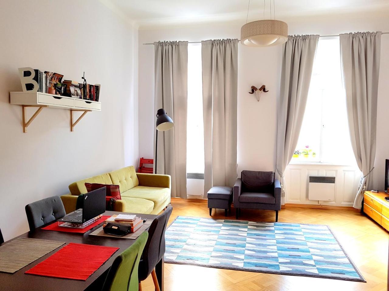 Airstay Prague Apartment Vinohrady 1