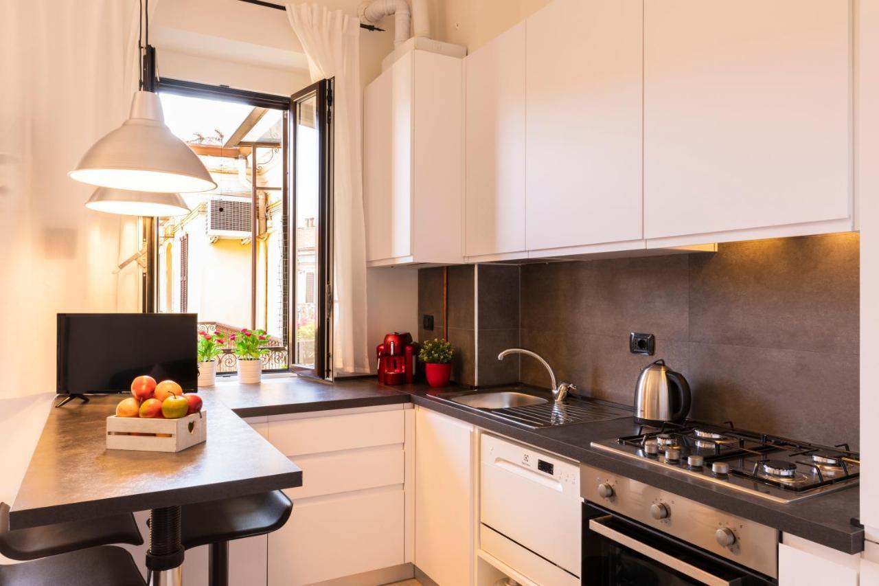 Fashion District - Top Floor Apartment 2