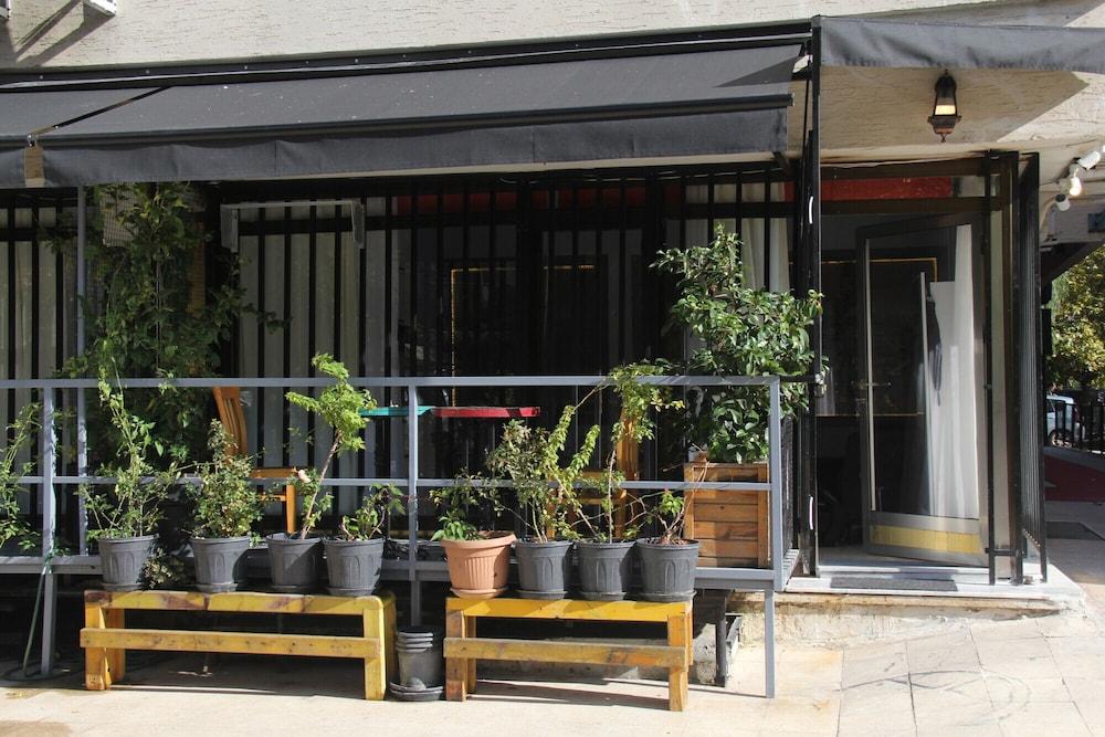 Cozy Flat Near Sea with Balcony in Muratpasa