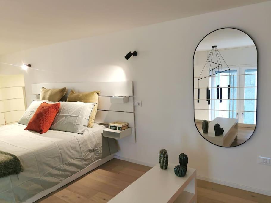 Spazio Luce Design - Navigli 2