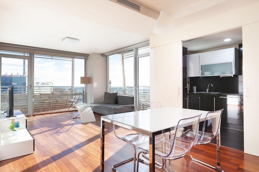 Akira Flats Port Forum