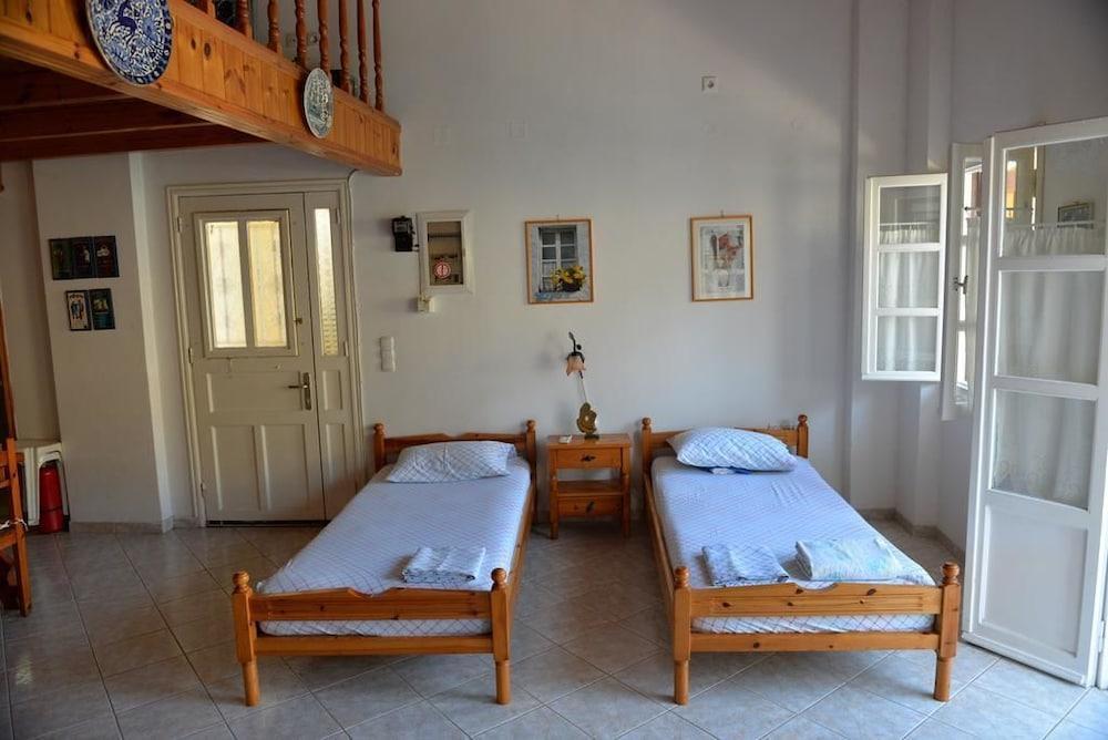 Symi Port View Apartment 1