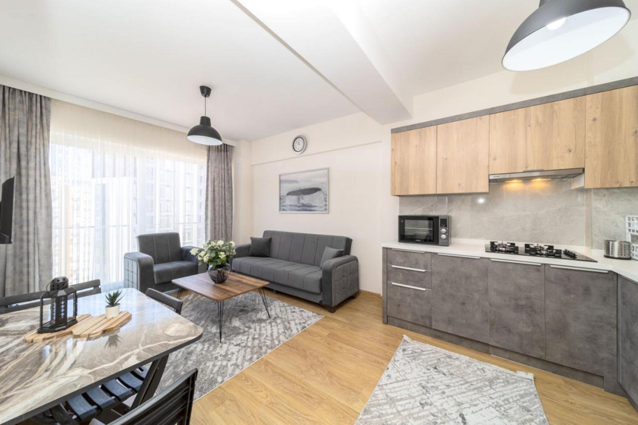 Great Flat with Shared Pool in Kepez