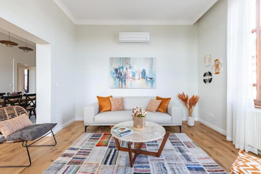 Gorgeous New Galata Port Home! Balconyviews! #259