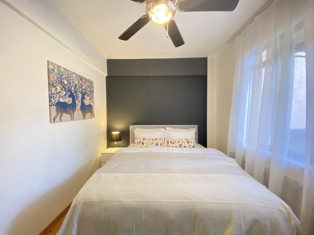 Chic Flat with Balcony in the Heart of Beyoglu 1