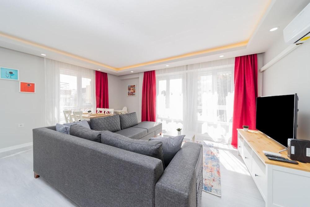 Modern And Fully Furnished 1 1 Flat in Antalya 1