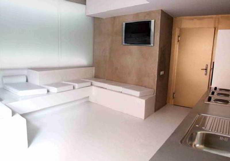 Beyoo Poble Sec - Student Accommodation Barcelona 1