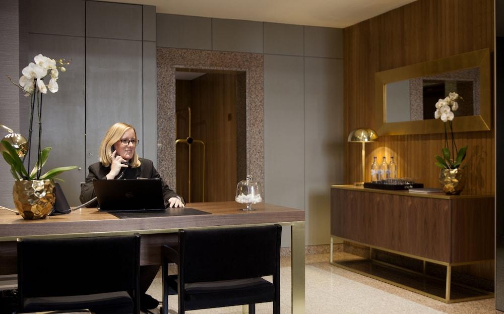 Altis Suites Hotel de Apartamentos 1