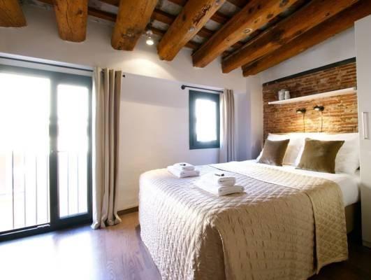 Borne Down Town Studios 2