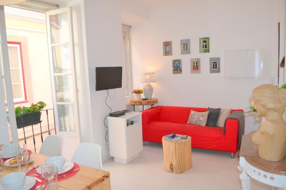Rh Farinhas 5, Lisbon Center Apartment