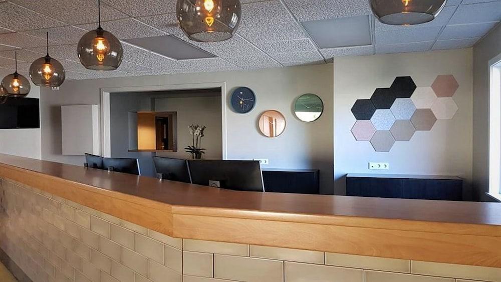 Hotel Asbru by Keflavik Airport 1