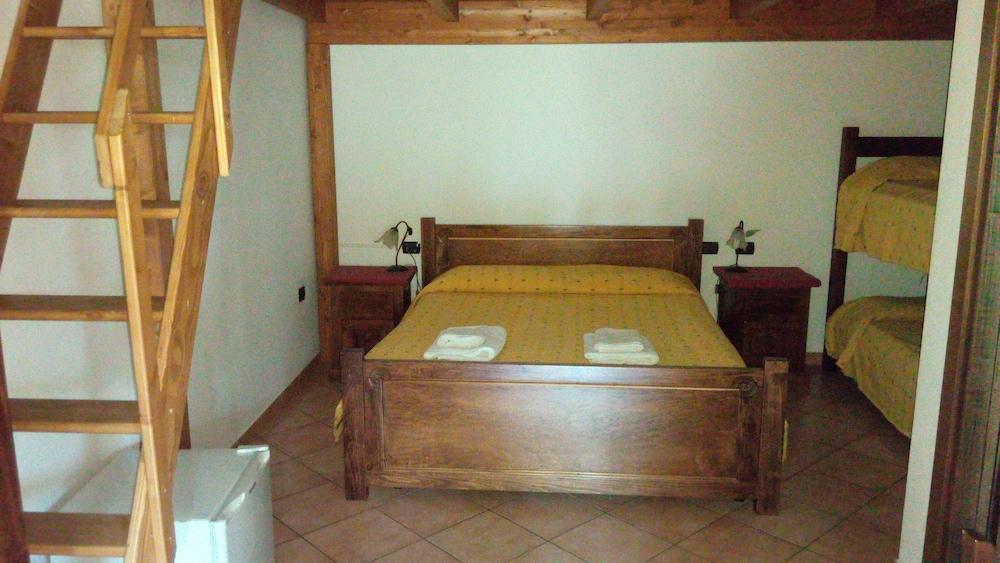 Agriturismo Is Scalas 2