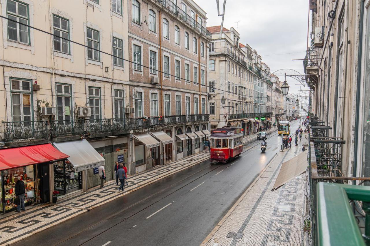 Upscale & Trendy Flat in the Center 1