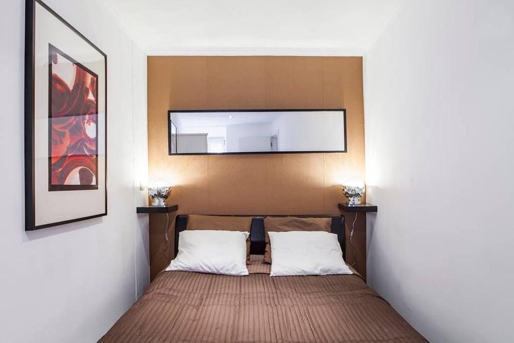 Designer Apartment in Chiado