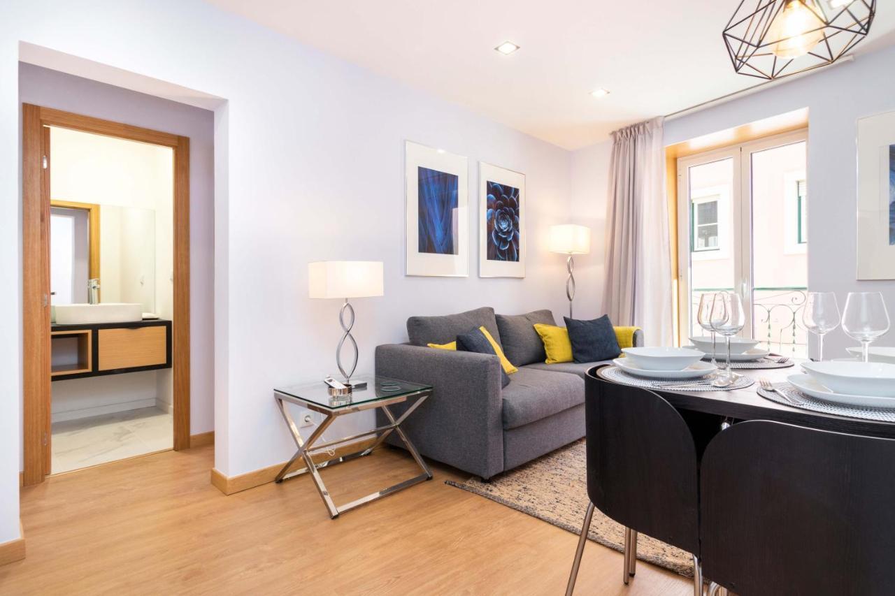 Perfect, Cool, Aircon, 2 Beds 2 Bath Best Location 2