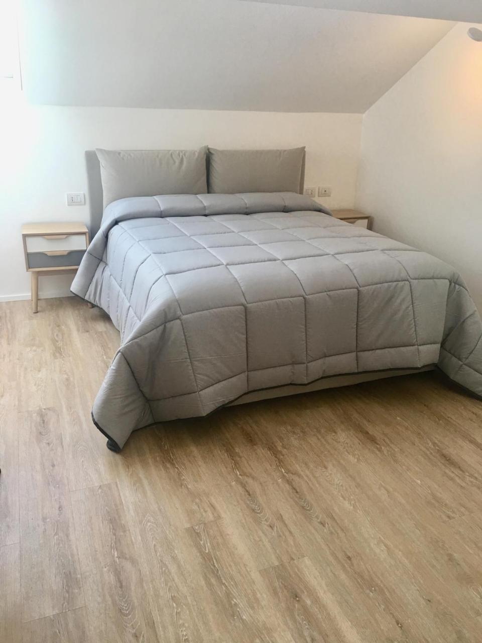 Corso Venezia Apartment