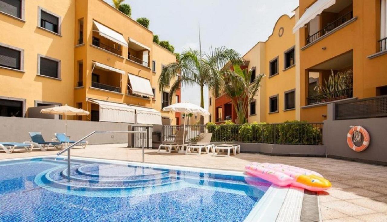 Apartpool El Torreon