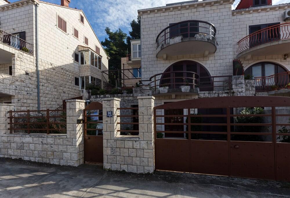 Big Terrace Apartment