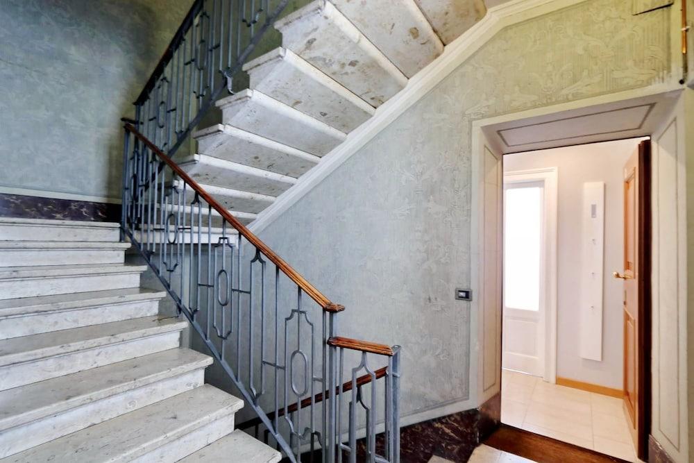 Joivy Austere Elegance 1