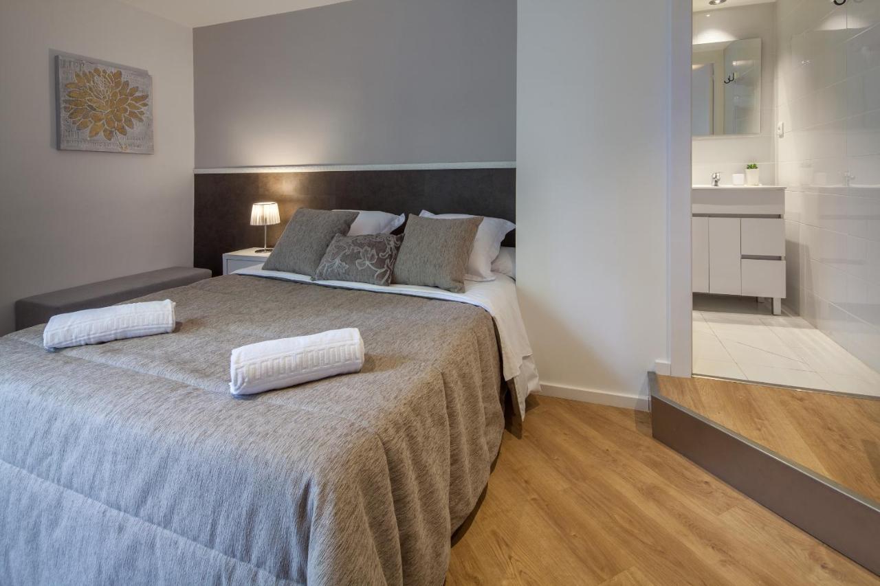 Habitat Apartments Parlament Balconies 2