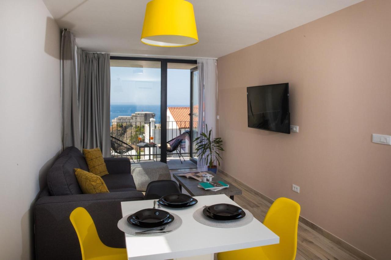 Royal Fort - Lovrijenac 1