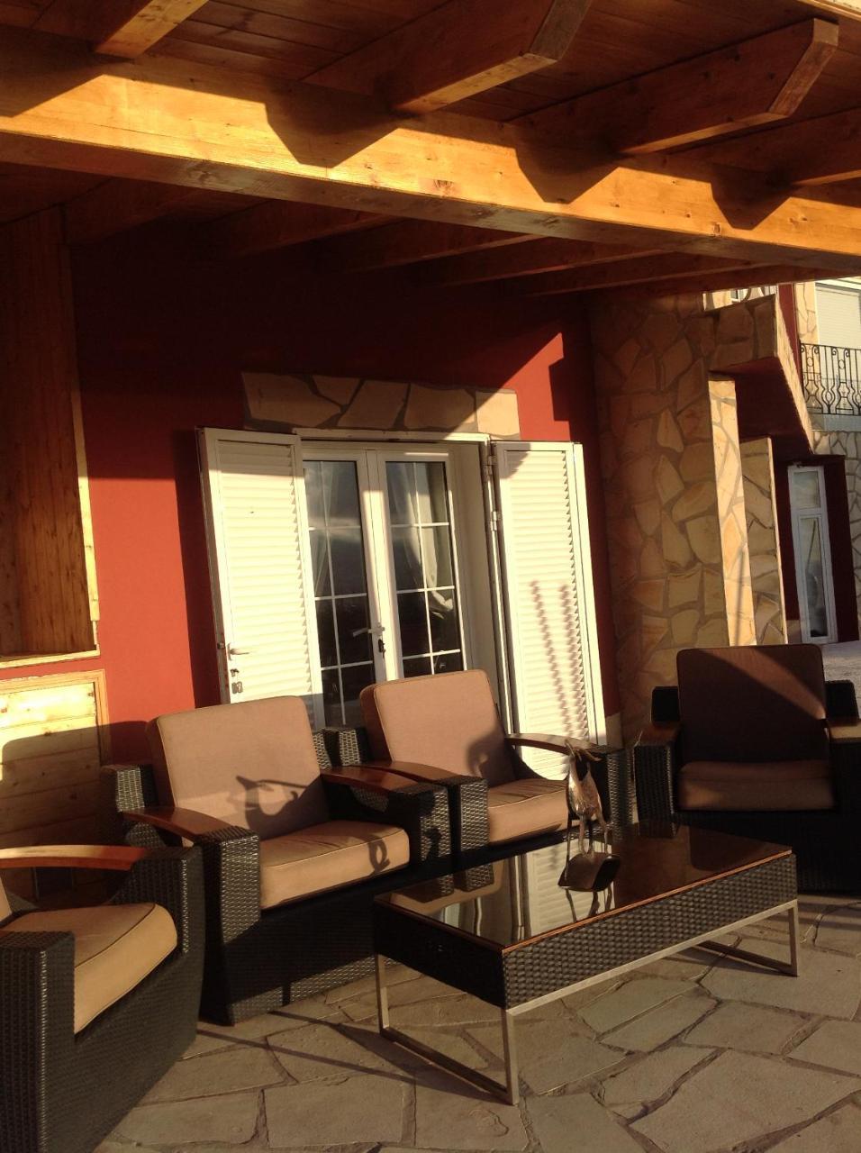 Chalet En la Quinta 2