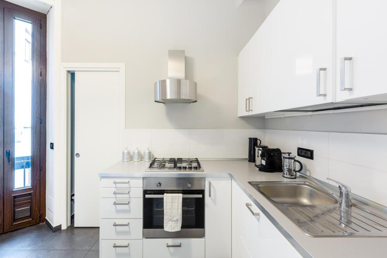 Spacious And Brilliant Apartment in Duomo by Easylife 2