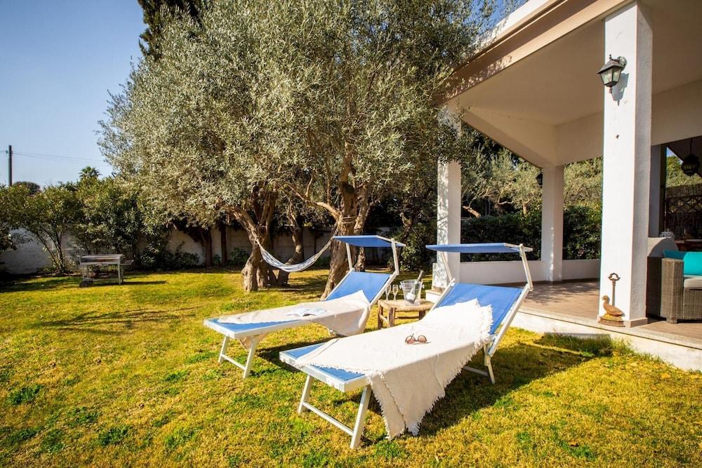 Sardinia Hostay Holiday House with Garden Sant'isidoro 1