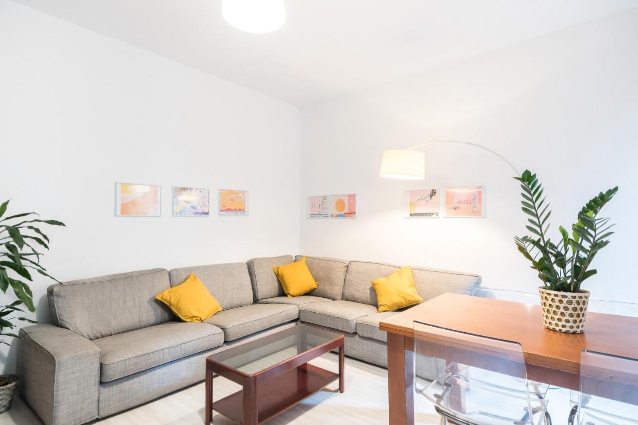 Spacious 3 Bed Apt in the Heart of Sant Antoni 2