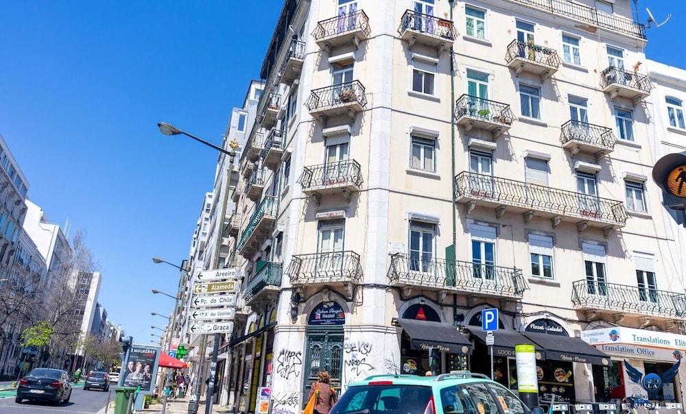 Lisbon Angles Hostel