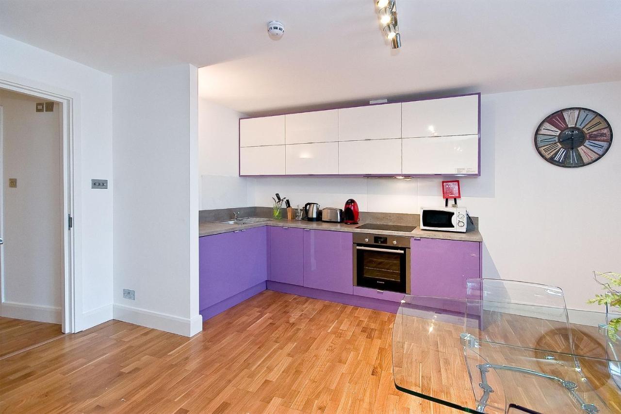 Mulberry Flat 5 - One Bedroom 3rd Floor by City Living London 1