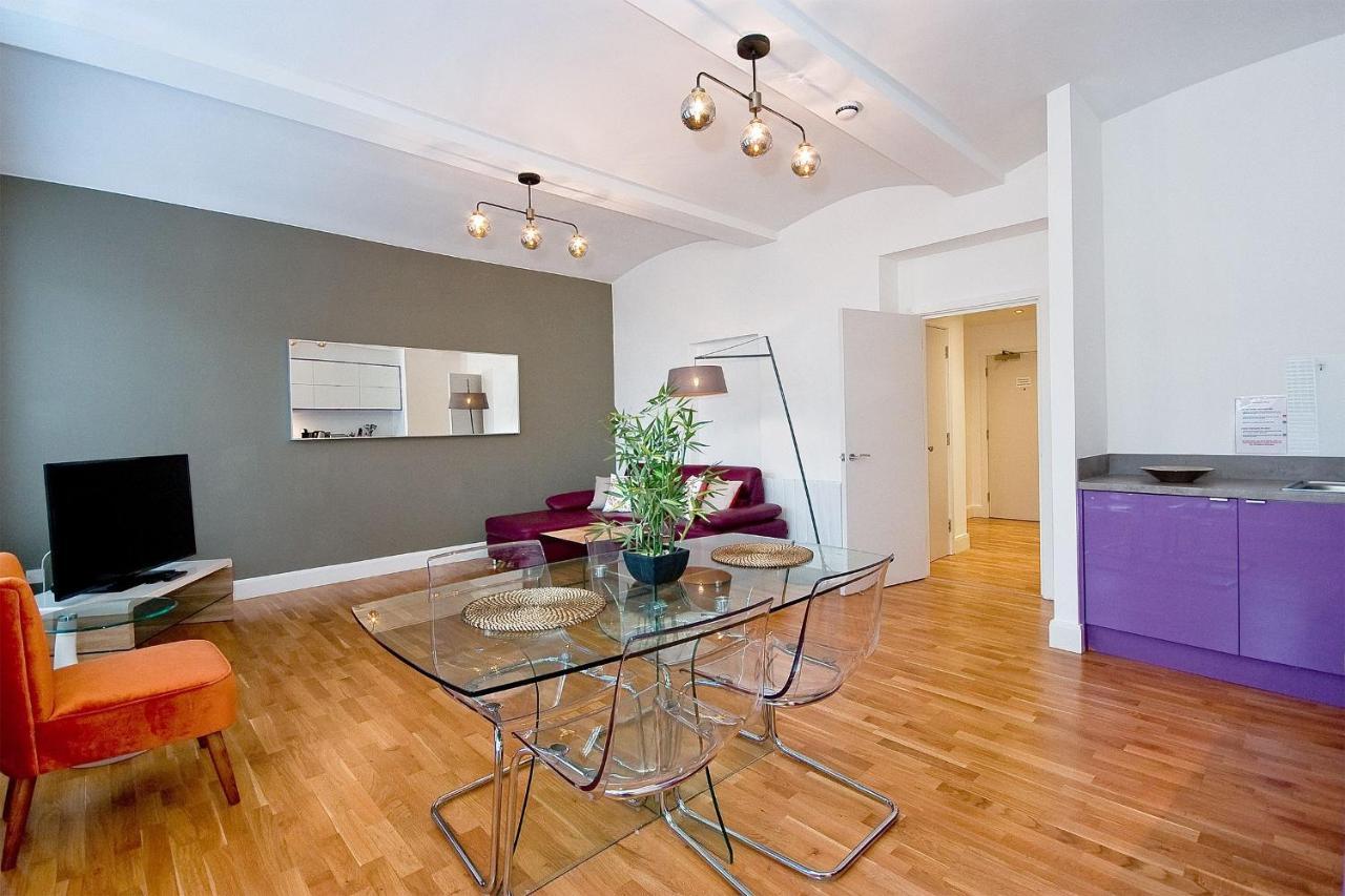 Mulberry Flat 3 - One Bedroom 2nd Floor by City Living London 1