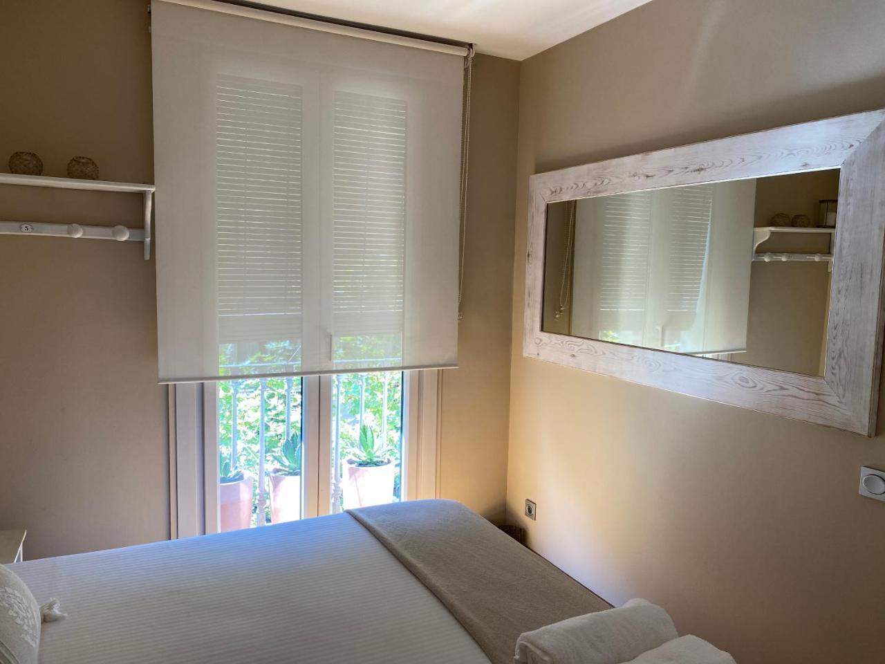 Petit Rossello (Adults Only) 2