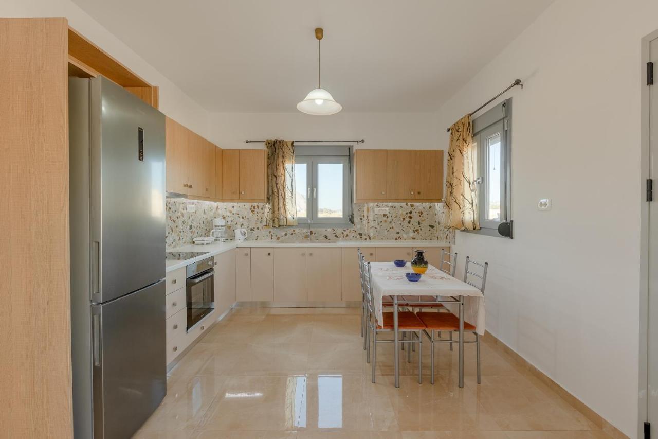 House on the Black Beach with Sea View And Parking 2