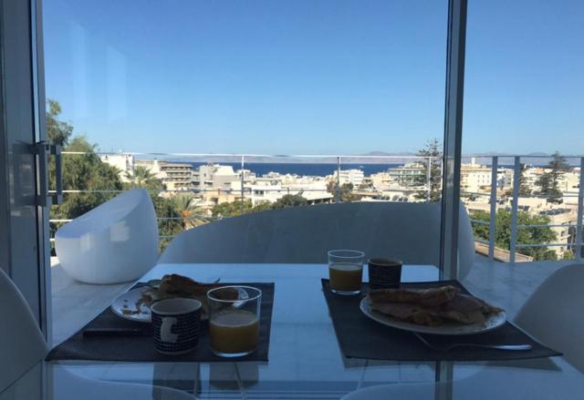 Panoramic View - Penthouse (Adults Only)