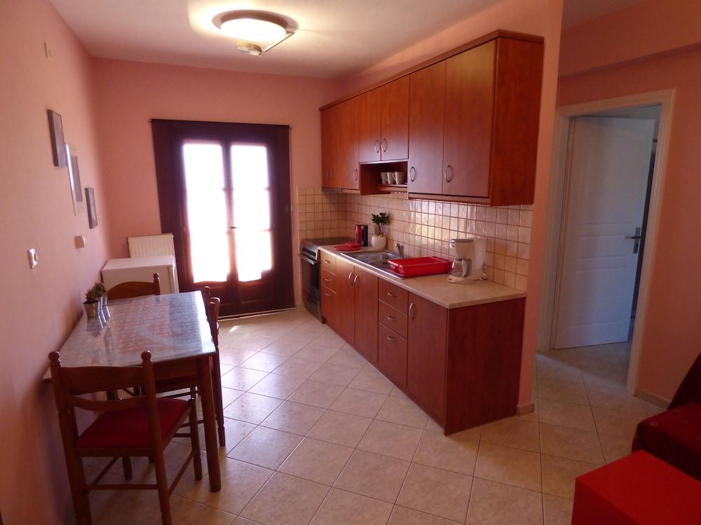 Rampelia Apartments 2