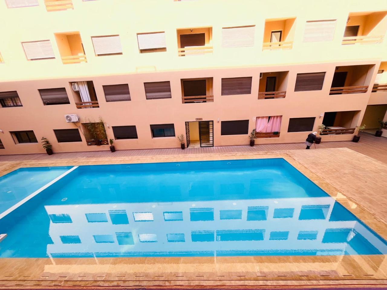 Appart a Cote de la Gare du Train 1