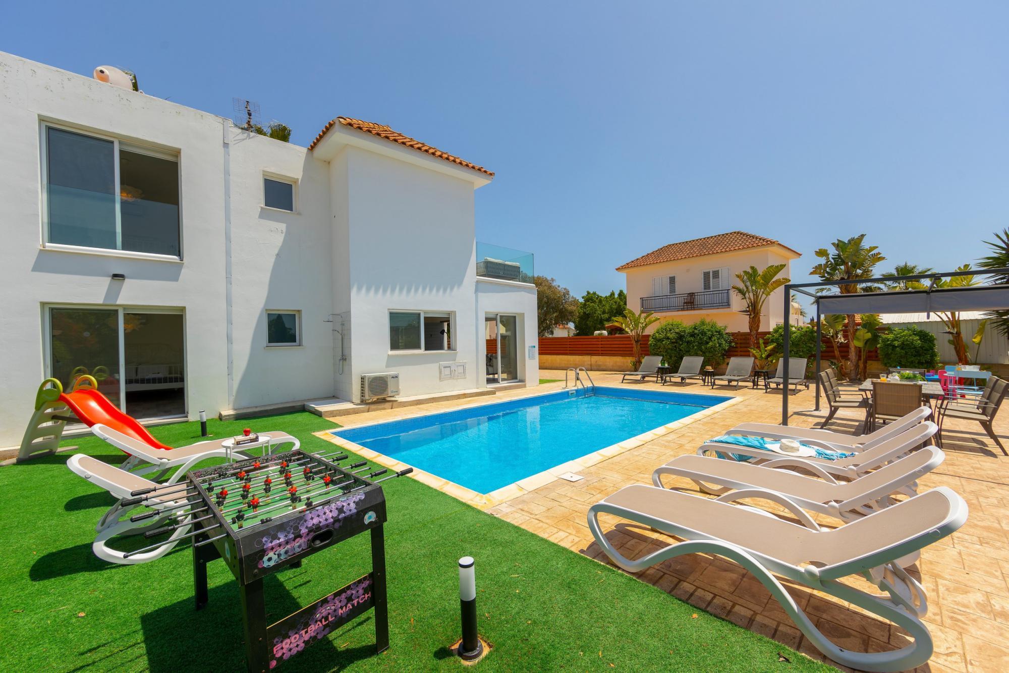 Ayia Napa Marina Vibes 1