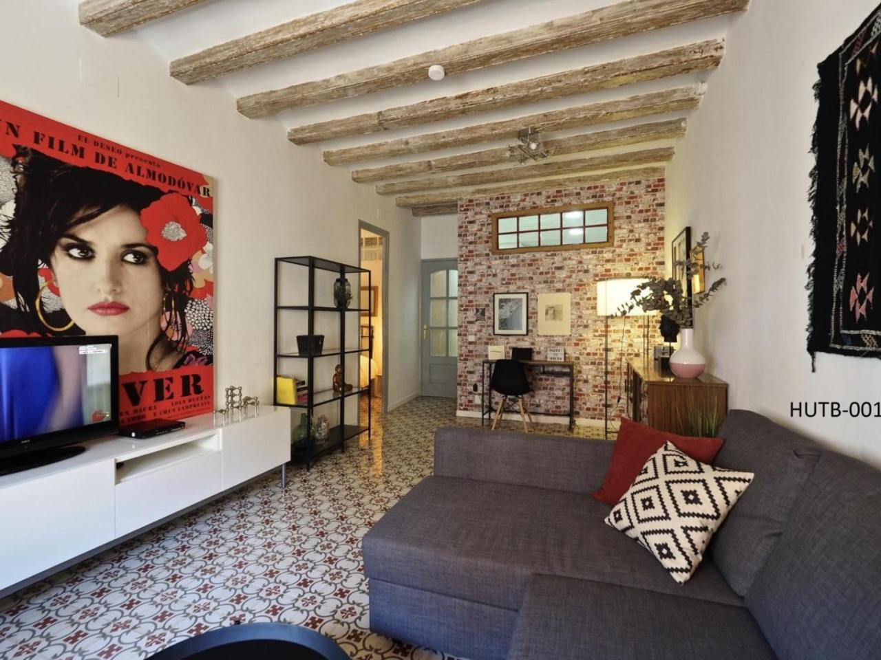 Almodovar Apartment Barcelona