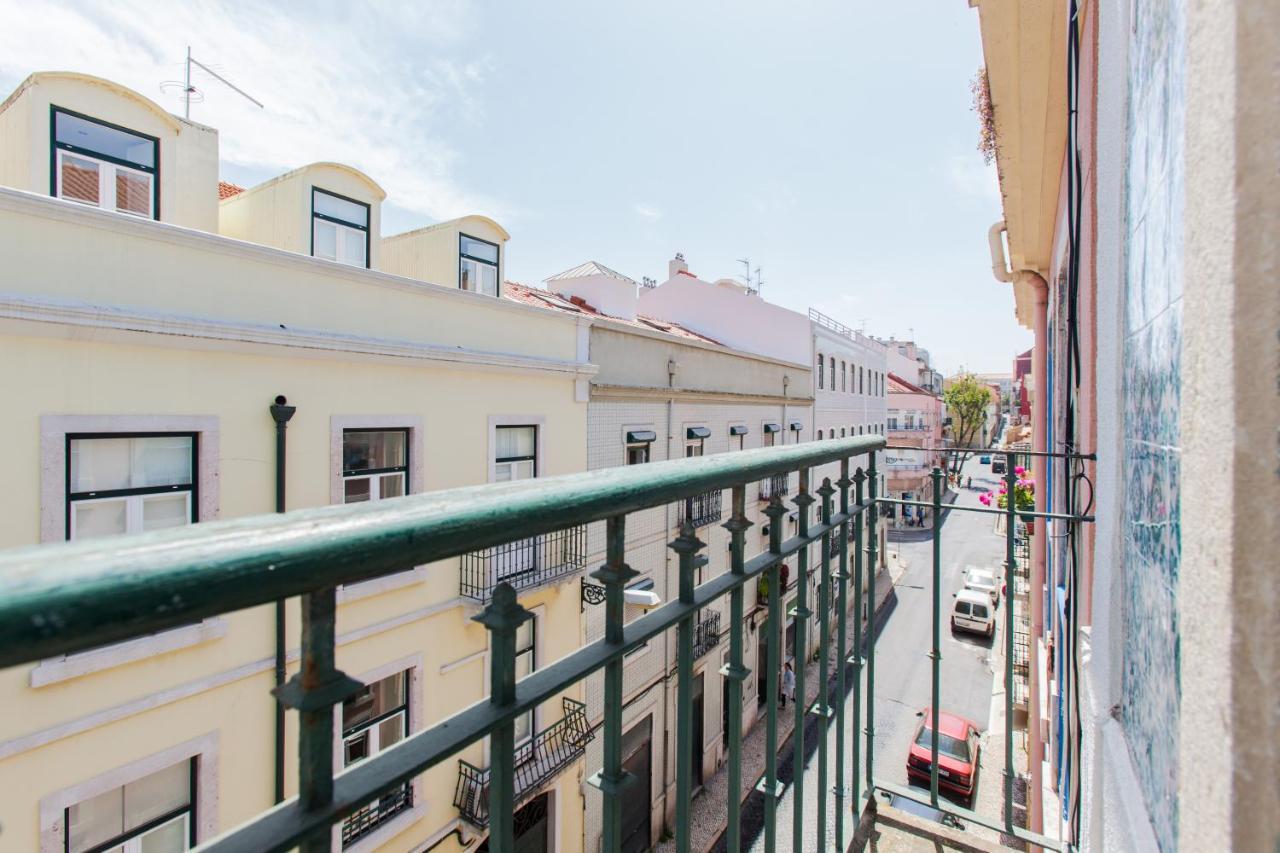 Typical Light Filled Graca Apartment, by Timecooler